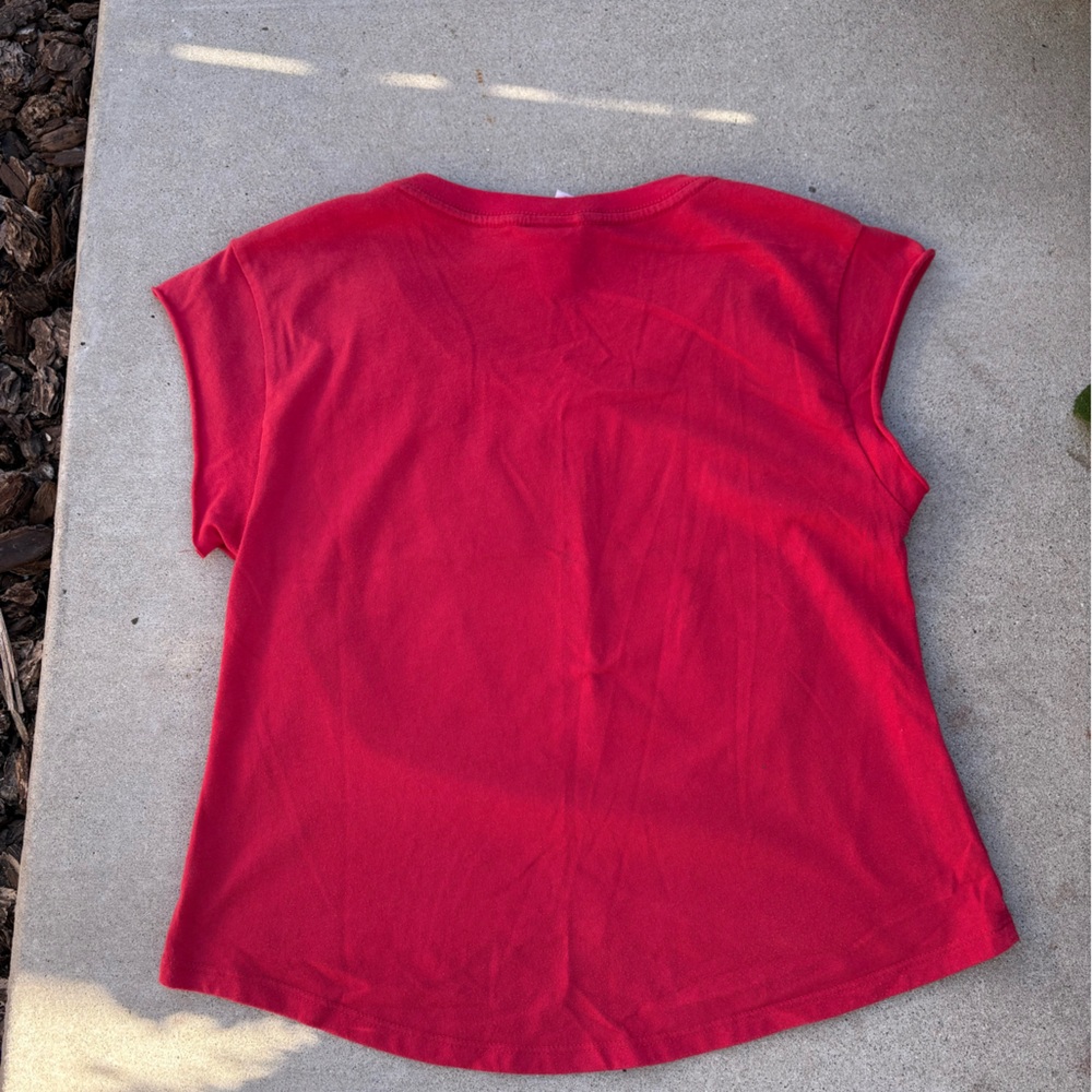 Hello Kitty Rainbow Cropped Red T-Shirt Women’s Size Medium - Picture 5 of 5